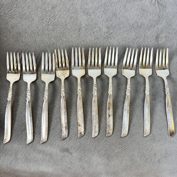 Salad Forks Lot of 10 South Seas Silverplate 1955 Oneida Community 6 7/8" - Picture 1 of 2